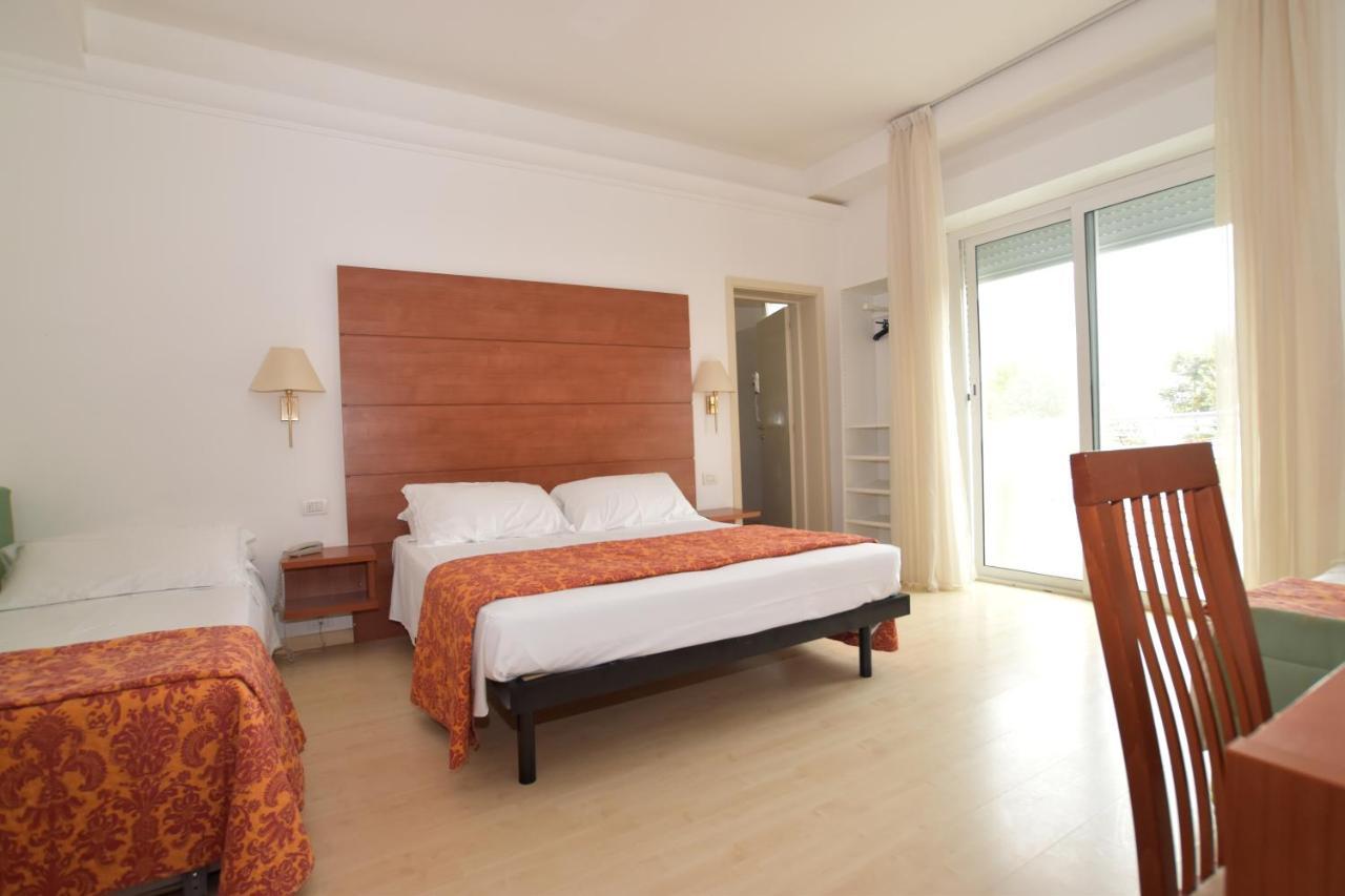 Hotel Villa Del Parco Rimini Ngoại thất bức ảnh