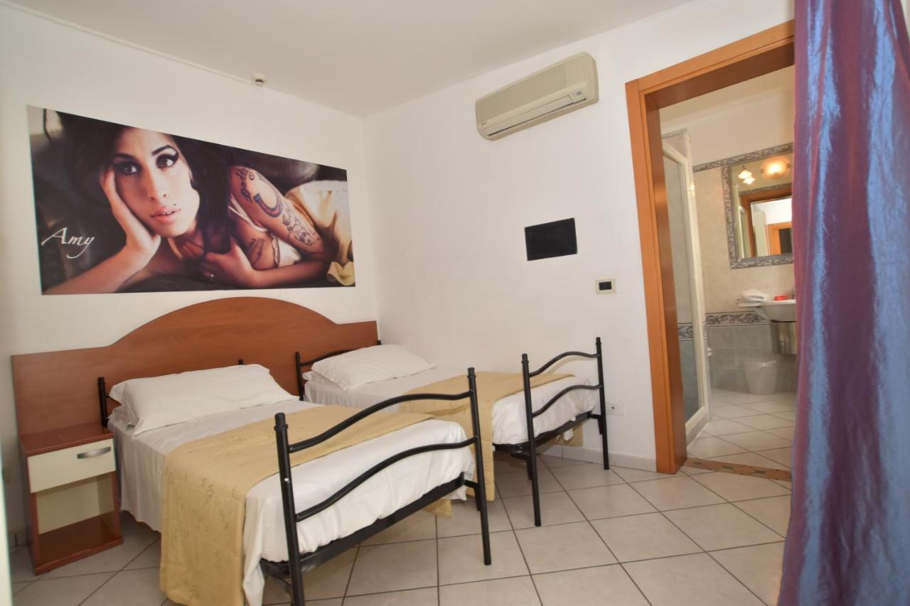 Hotel Villa Del Parco Rimini Ngoại thất bức ảnh