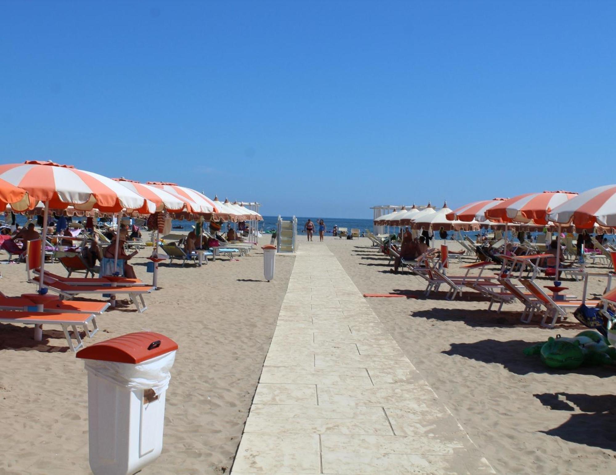 Hotel Villa Del Parco Rimini Ngoại thất bức ảnh